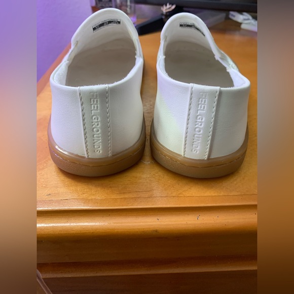 FeelGrounds Droptop Luxe - Gum White
US W7 - Picture 6 of 7